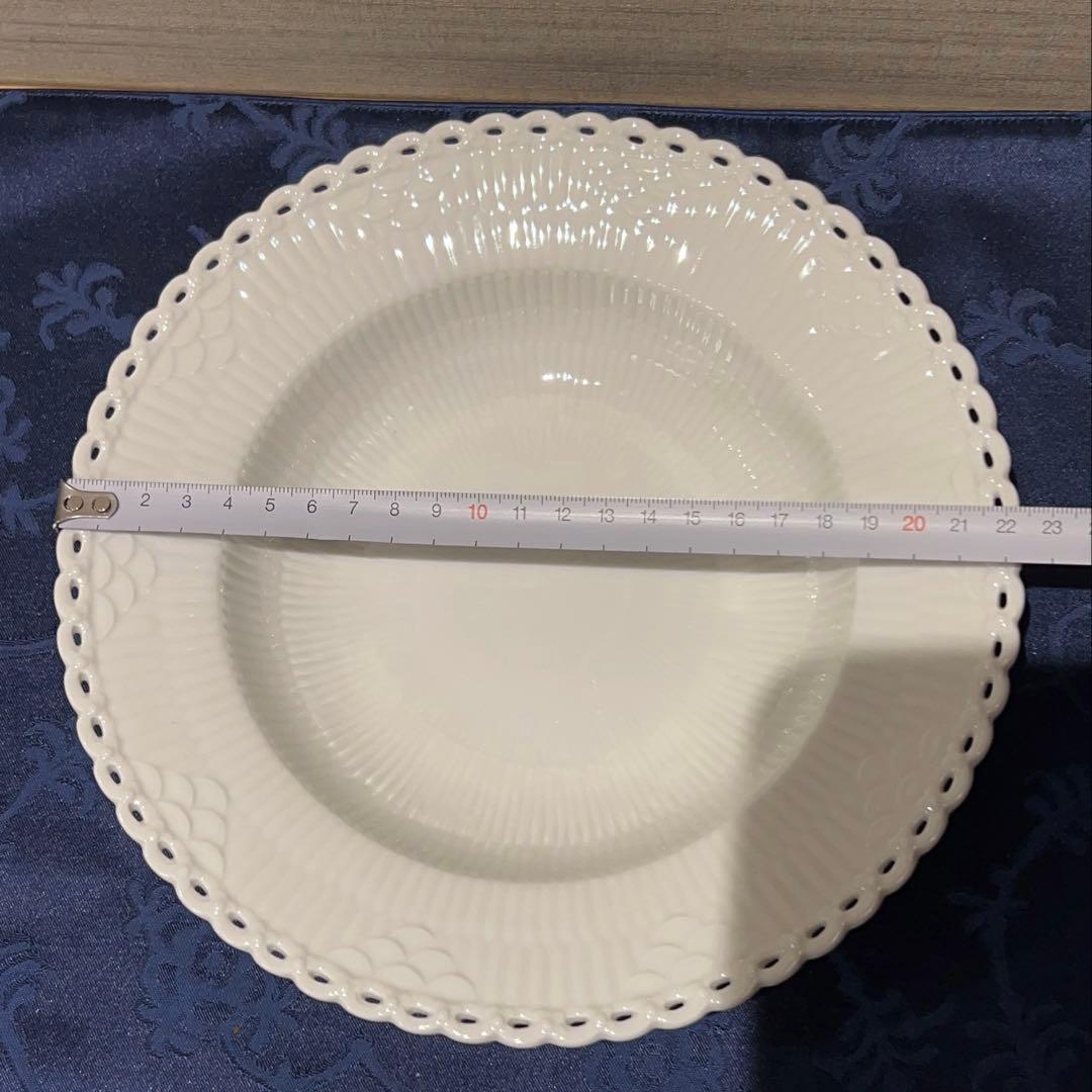 ロイヤルコペンハーゲン　ホワイトフルーテッドフルレース　プレート