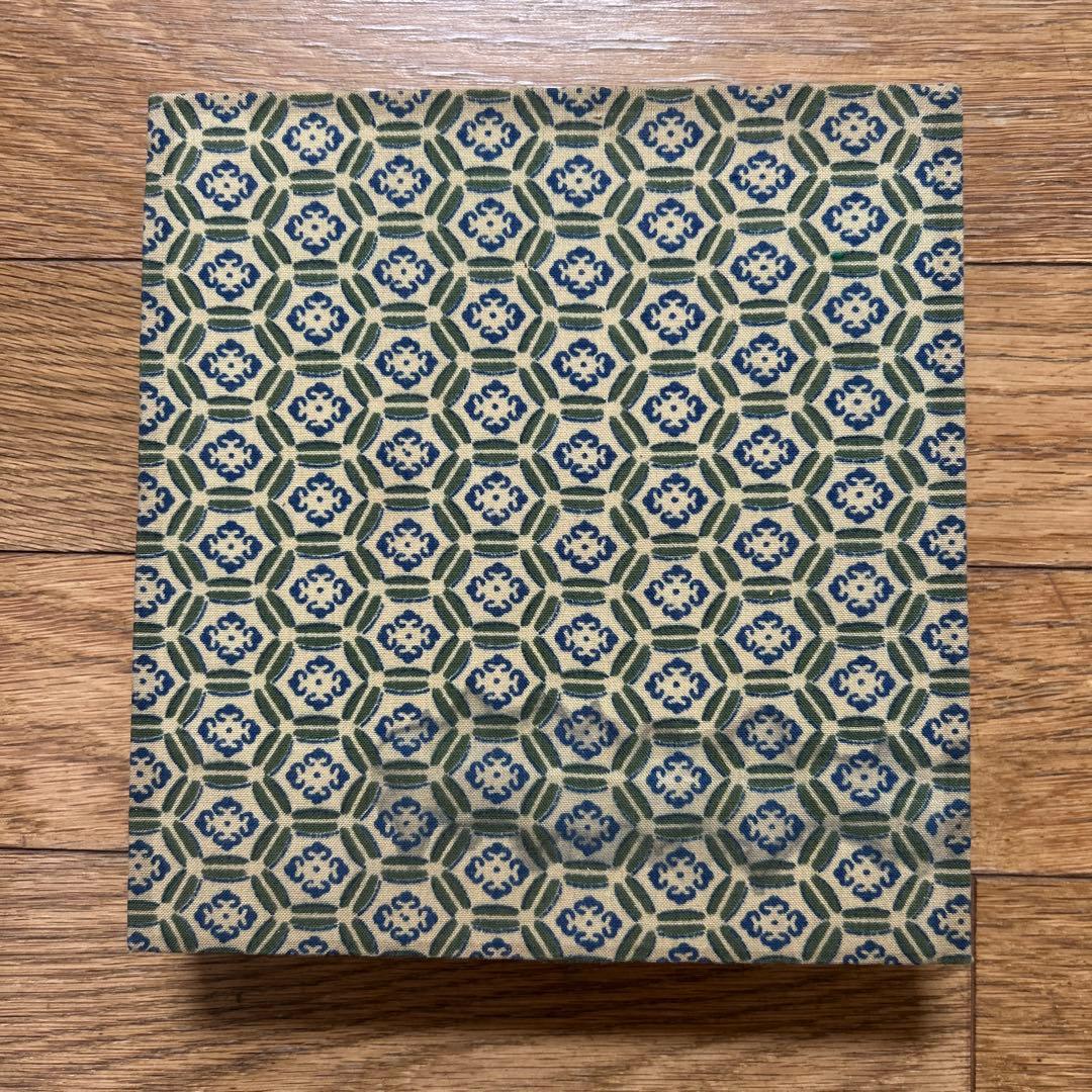 最終値下げ【民国時代手作山水人物図】精密彫刻中国彫漆堆朱御皿高級錦化粧箱付未使用