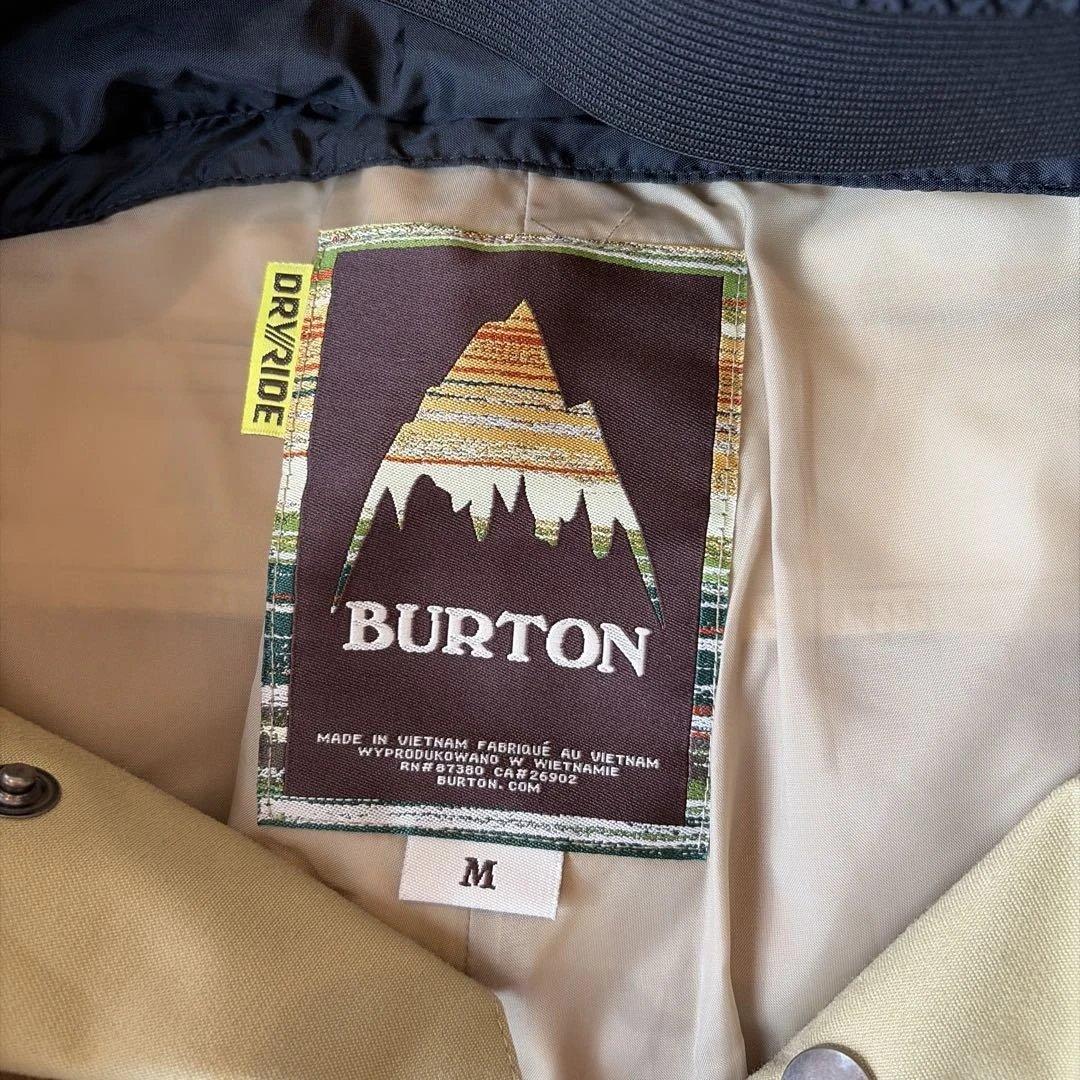 バートン　スノーボードウェア上下（上S、下Mサイズ）