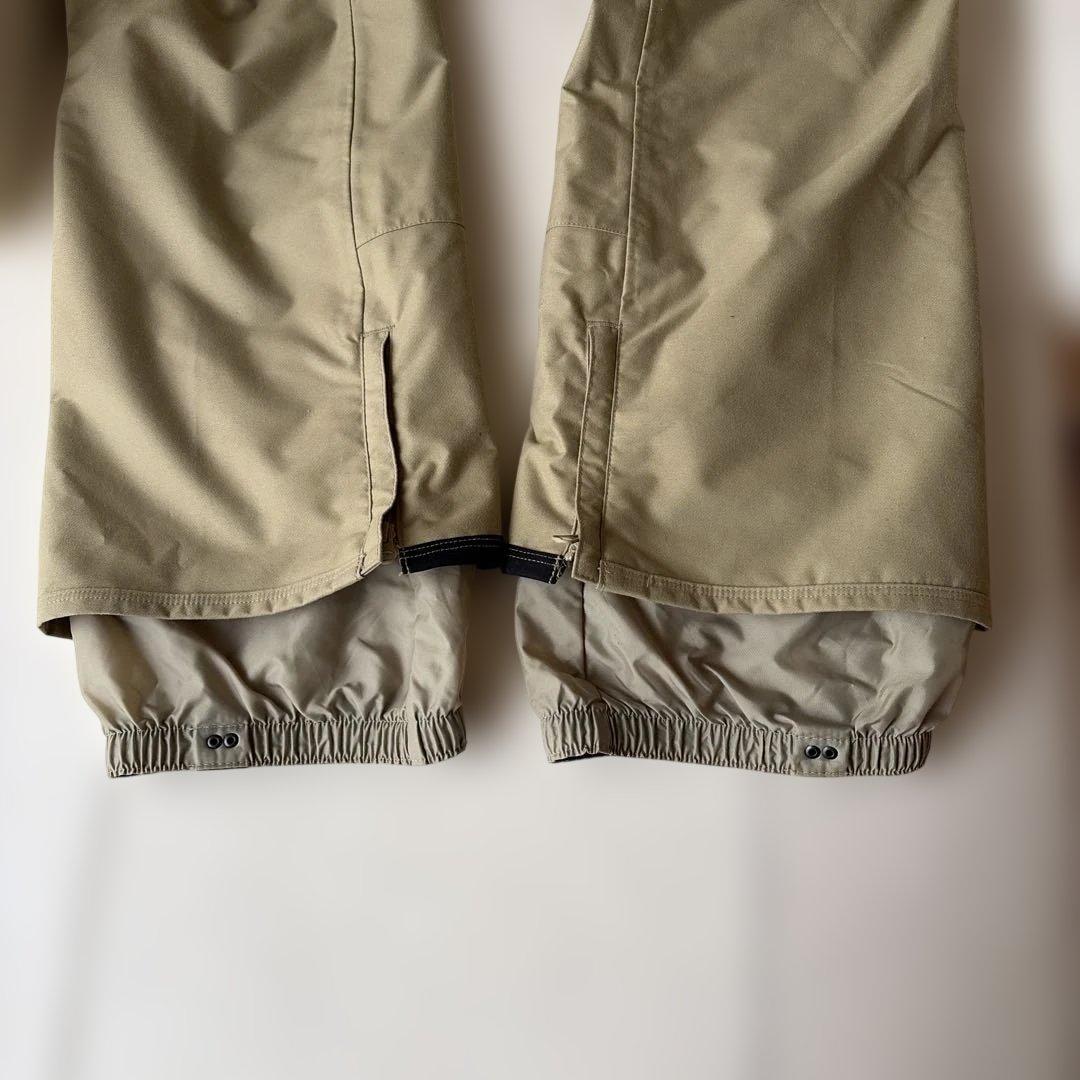 バートン　スノーボードウェア上下（上S、下Mサイズ）