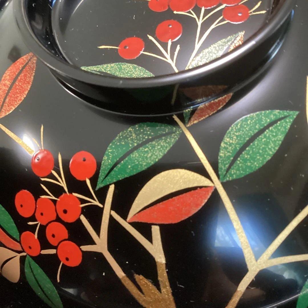 はっちゃん　　木乾黒塗り南天絵椀6客　新品未使用　　　雑煮椀