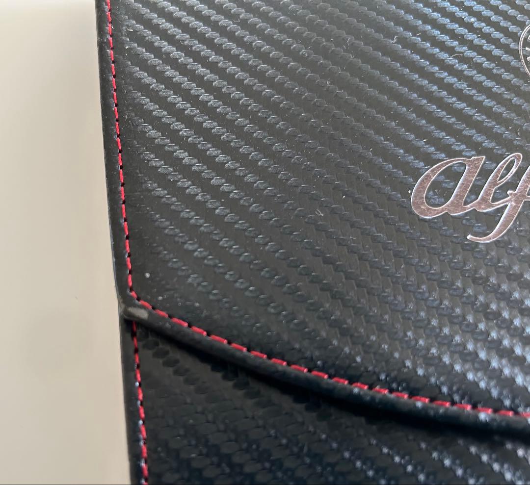 Alfa Romeo Giulia 車検証 ケース