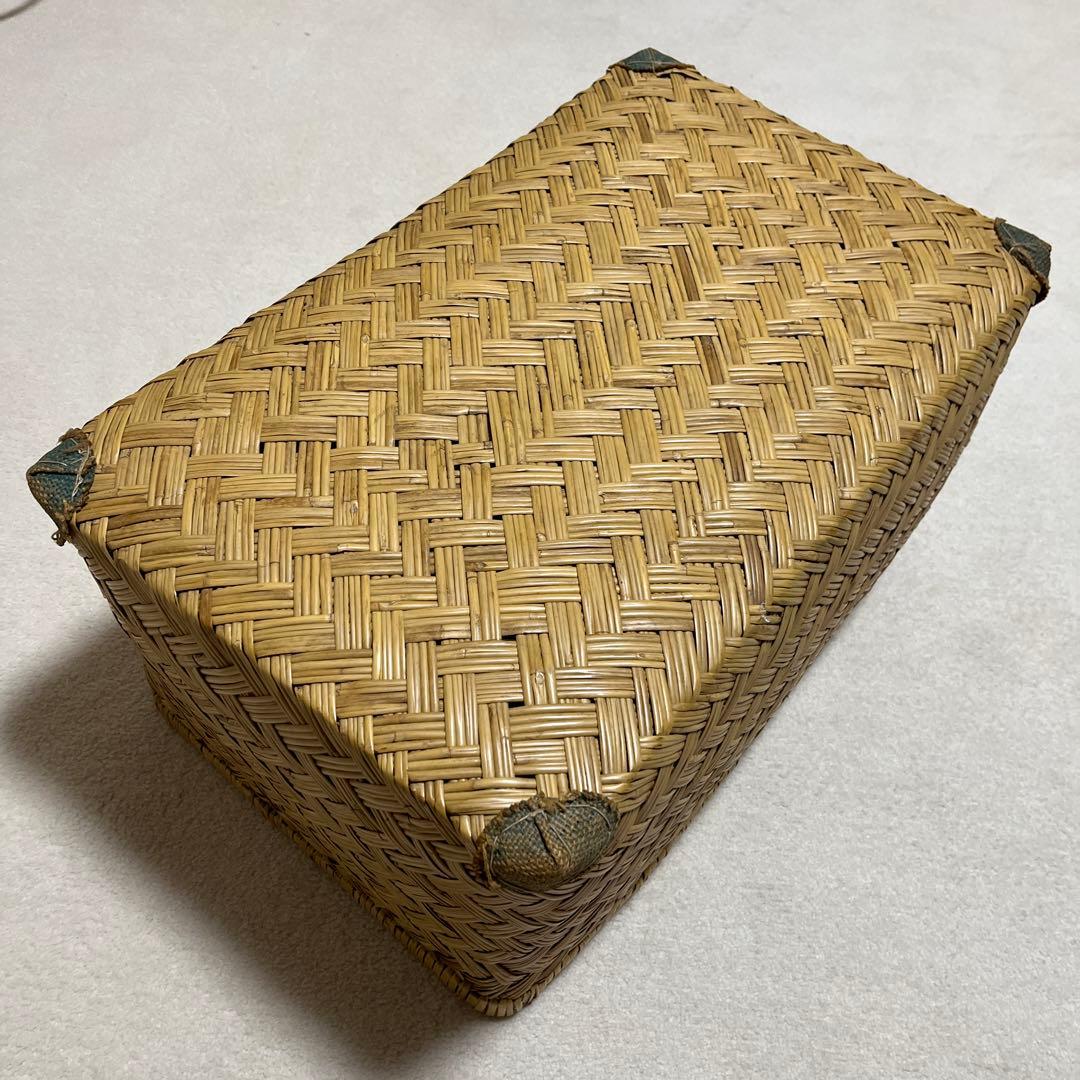 天然素材の衣類収納ケース