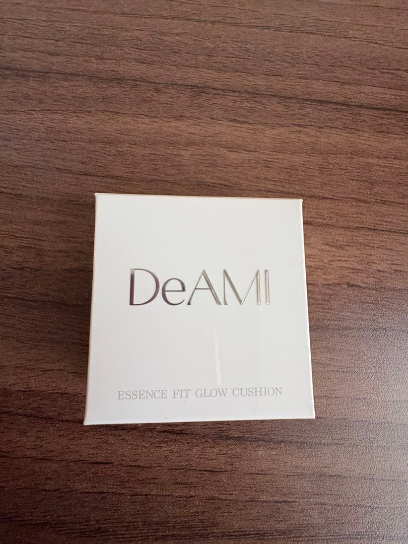 Deami クッションファンデ、ノベルティ(ミラー、ミニクッション)