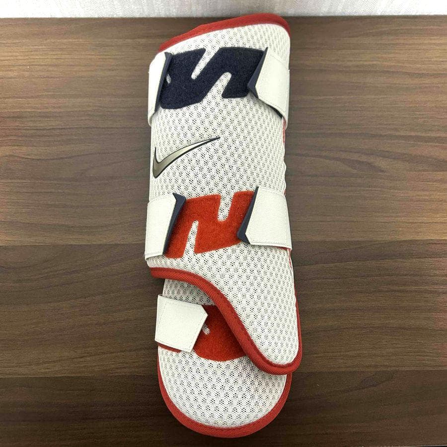 NIKE Limited Edition 左打者用 レッグガード フット 大人用