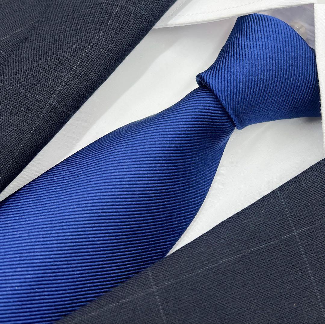 【美品】トムフォード　ネクタイ　ブルー系　ソリッドタイ　高級シルク