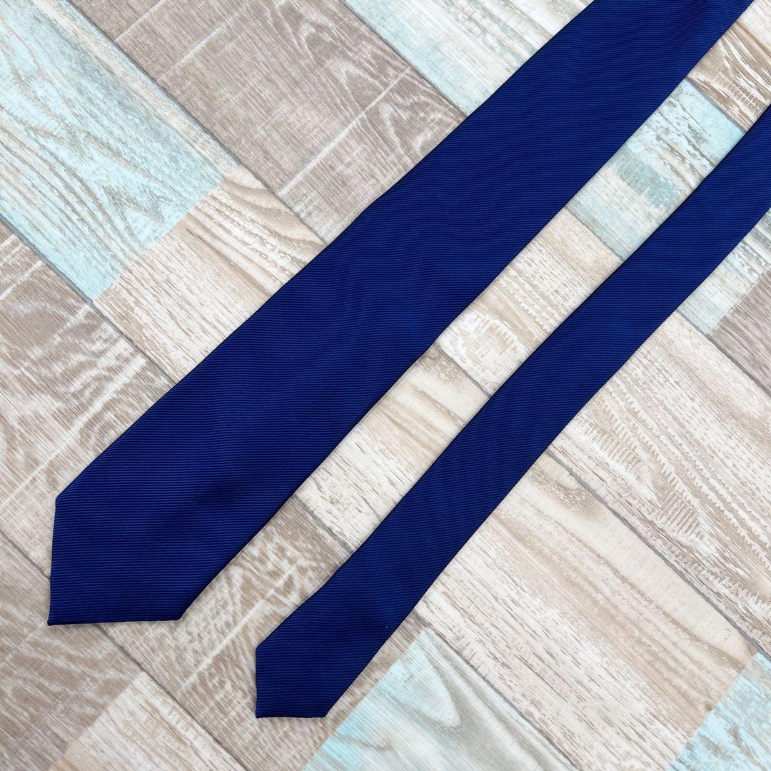 【美品】トムフォード　ネクタイ　ブルー系　ソリッドタイ　高級シルク