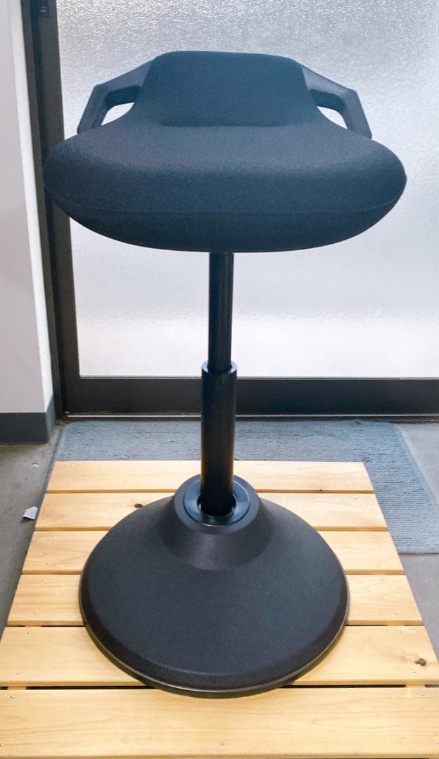 SONGMICS バランスチェア デスクチェア ブラック 高さ調節可能