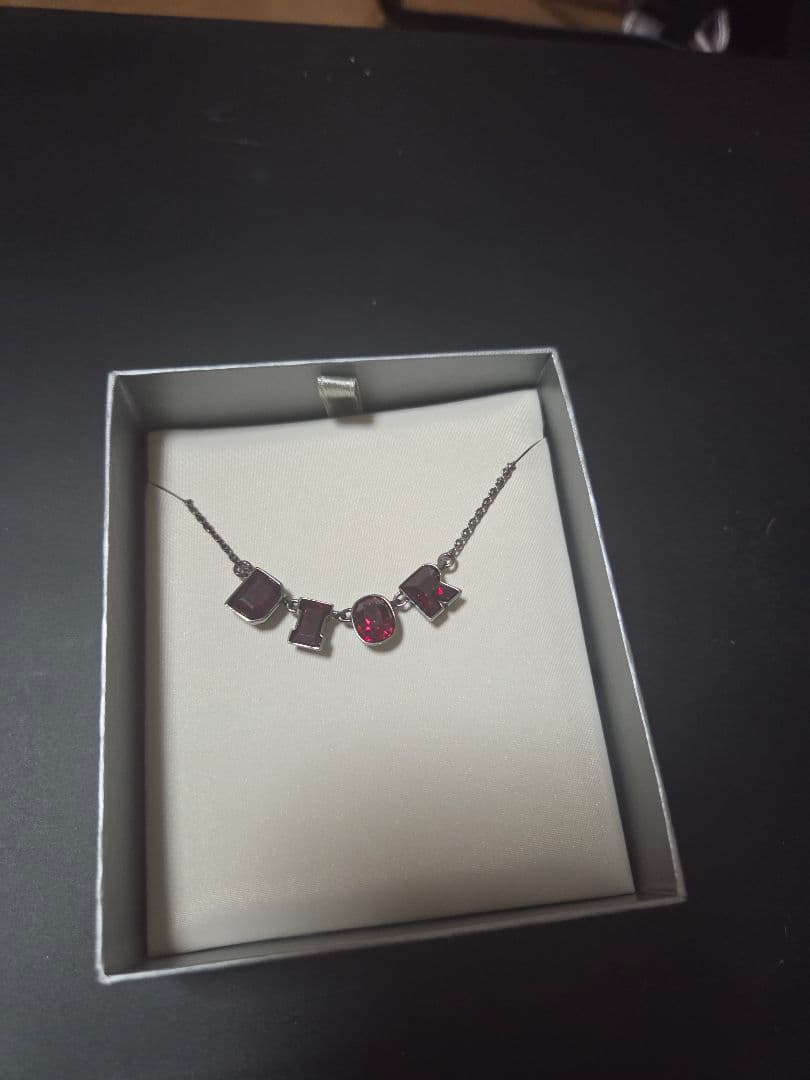 Dior ストーン付きブレスレット