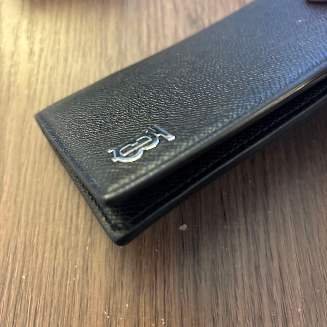 Burberry ブラックレザー 二つ折り財布