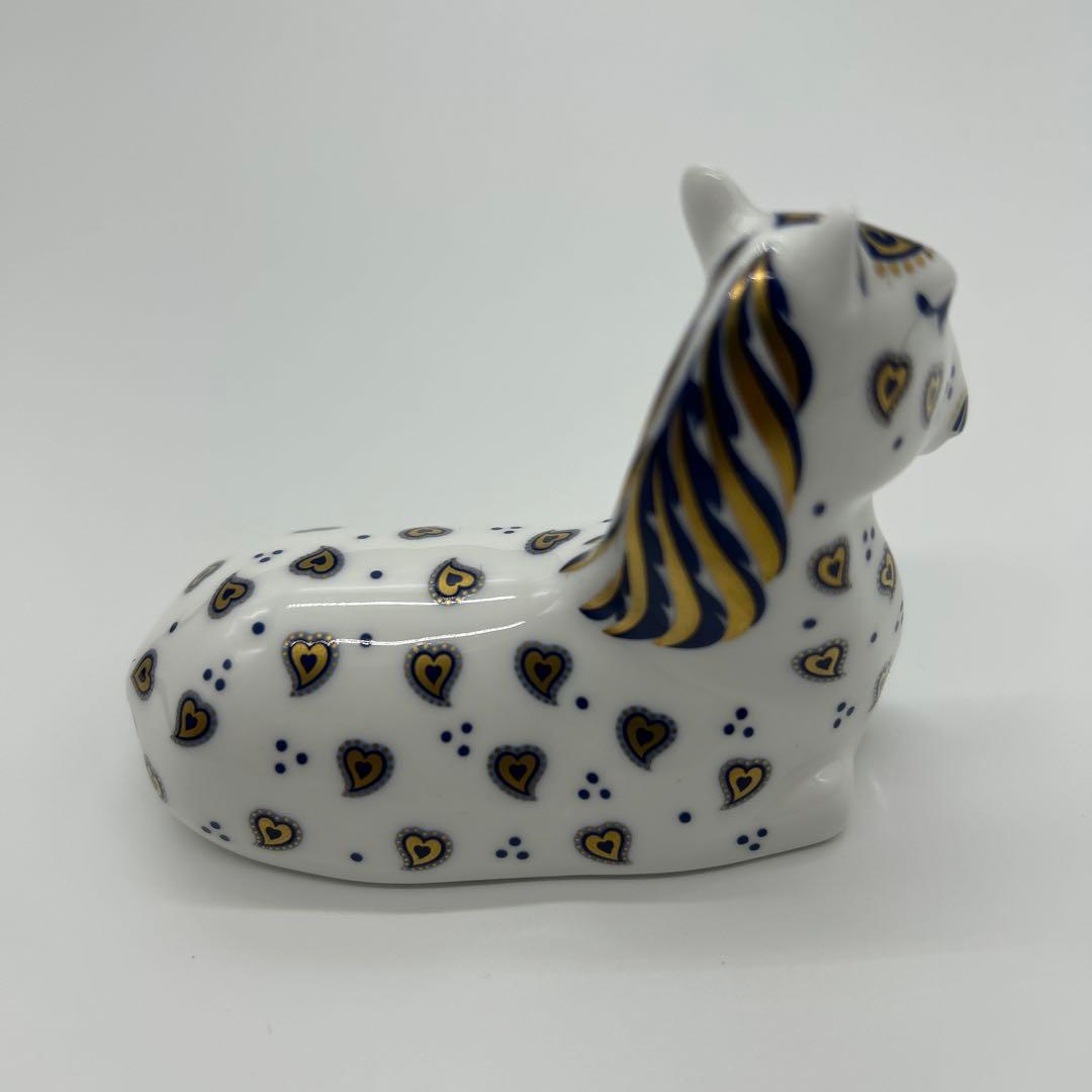 ハート模様の馬(2025年干支)磁器置物