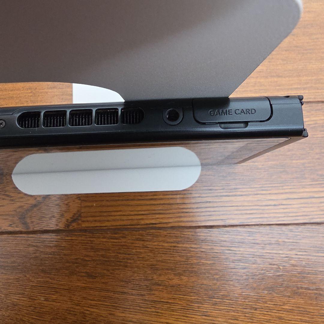 Nintendo Switch 本体　(ハードケース付き)