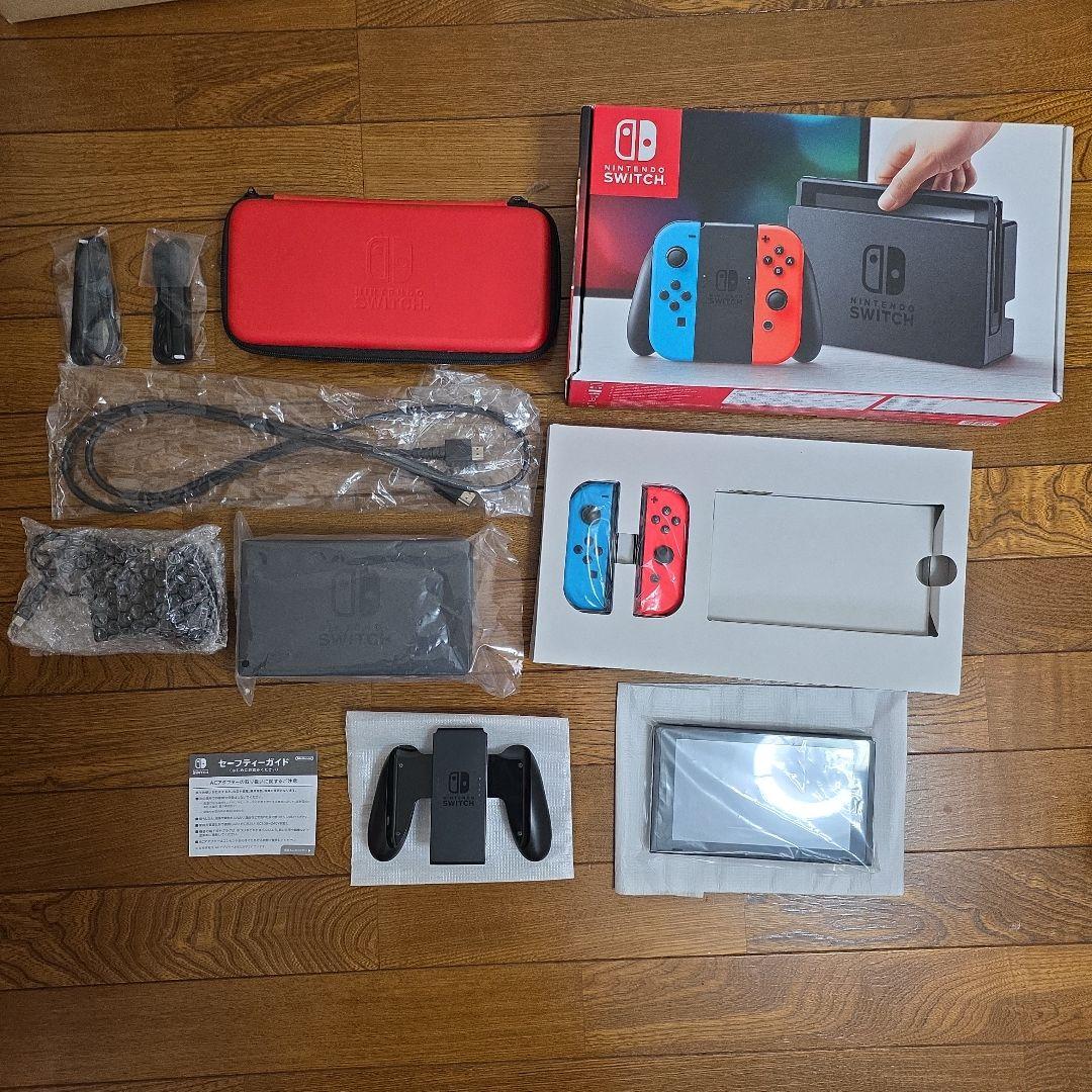 Nintendo Switch 本体　(ハードケース付き)