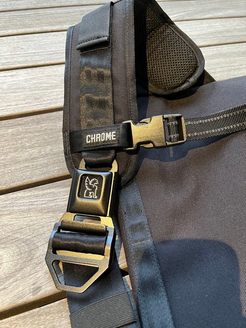 【美品】 CHROME クローム CTZ メッセンジャーバッグ ブラック 24L