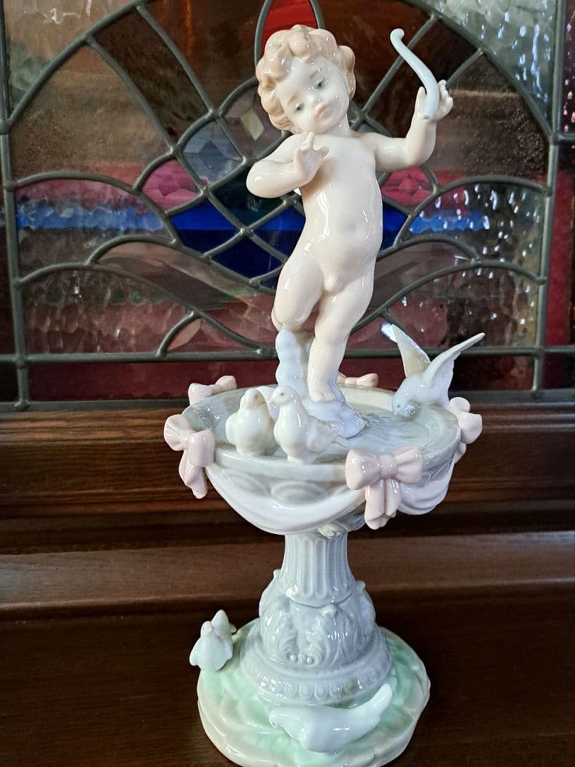 リヤドロ　LLADRO 「愛の泉」#6458