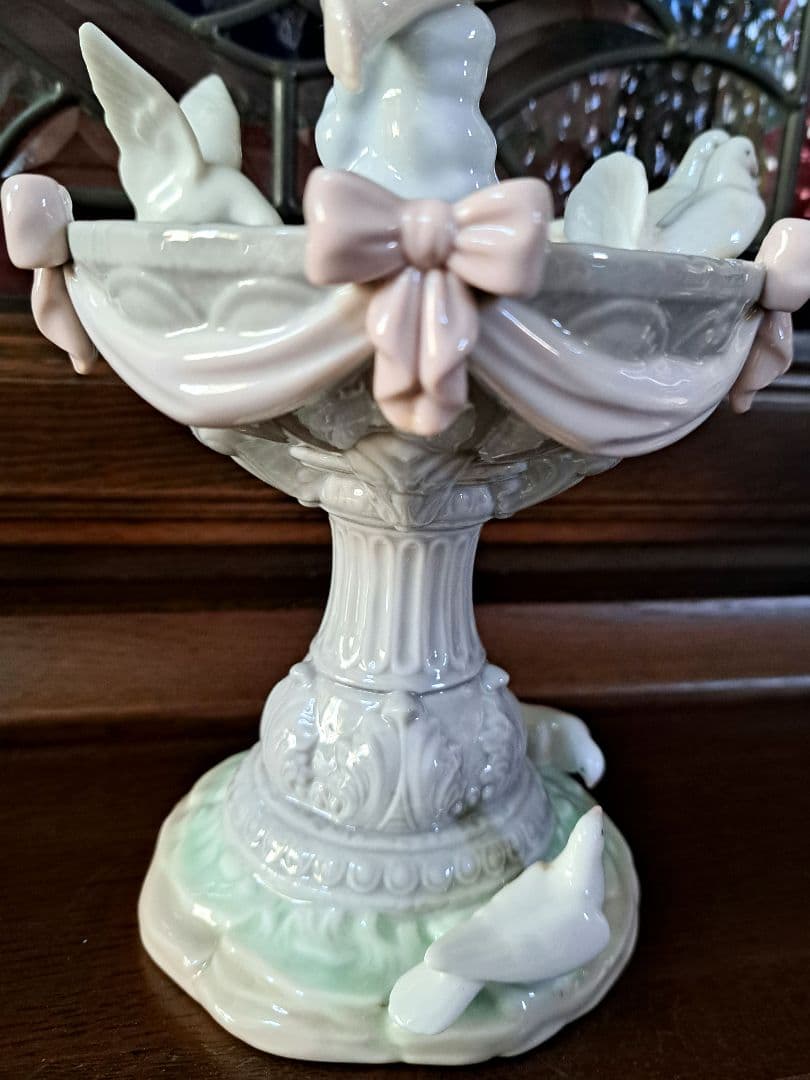 リヤドロ　LLADRO 「愛の泉」#6458