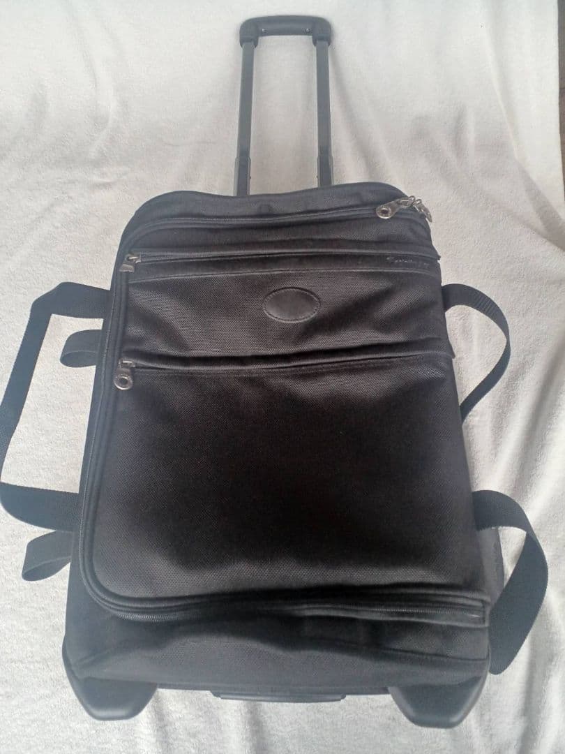 Pathfinder キャリーケース 黒　美品