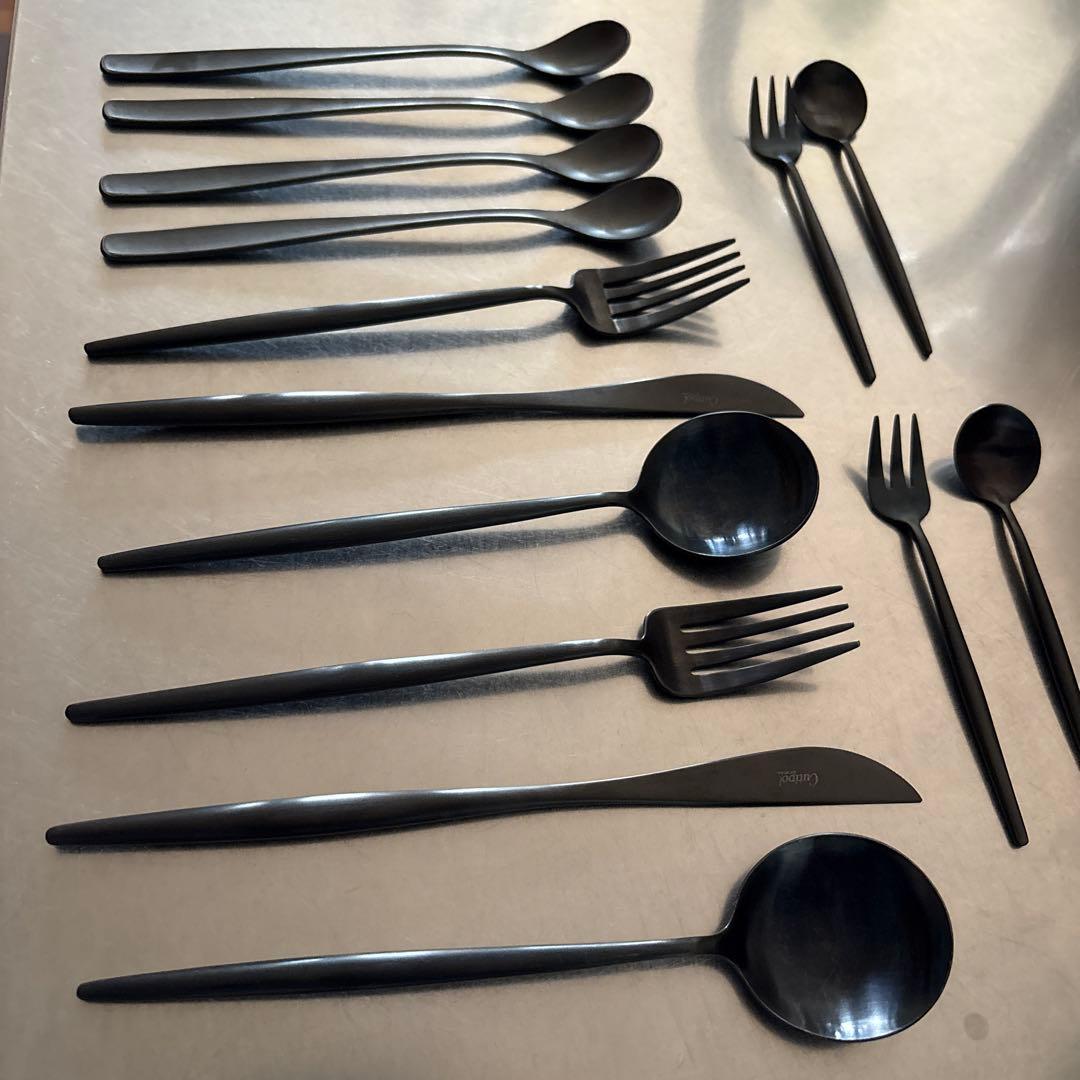 クチポール　ゴア　マットブラック　ディナー　カトラリーセット