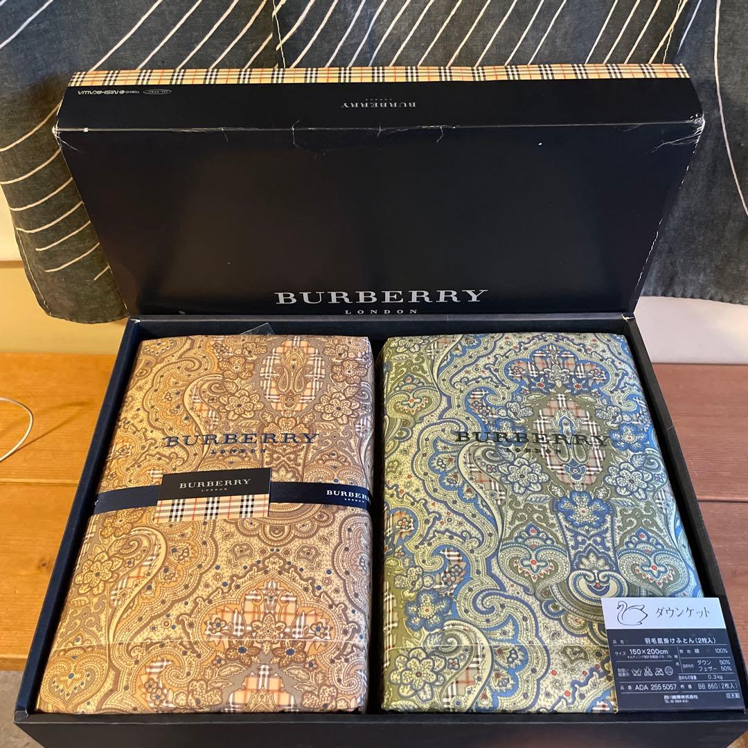 【未使用】Burberry 羽毛肌掛け布団 150×200　2枚　ペイズリー柄