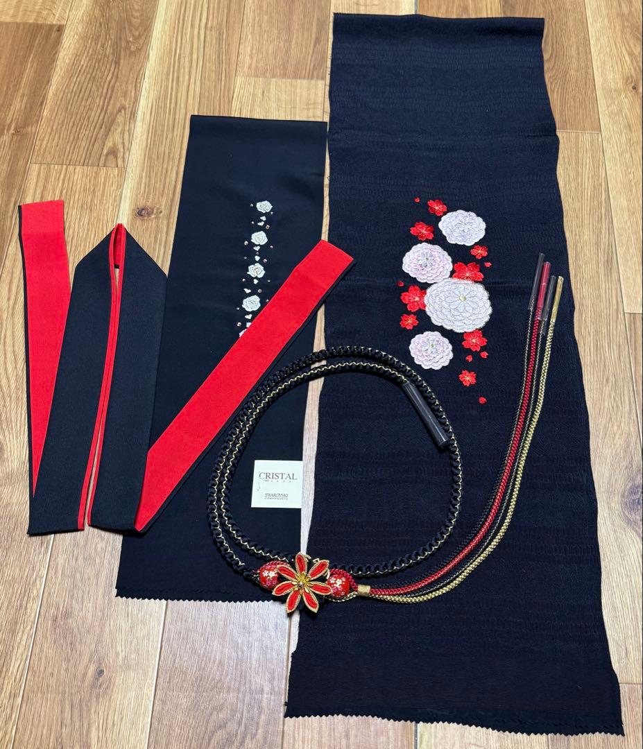 正絹振袖フルセット★金駒刺繍★舞蝶花紋様★絞り加工