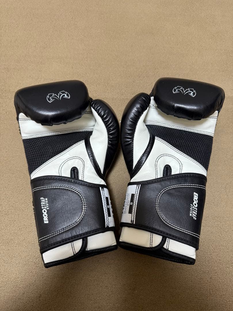 【新品未使用】　RIVAL ライバル　ボクシンググローブ　8oz