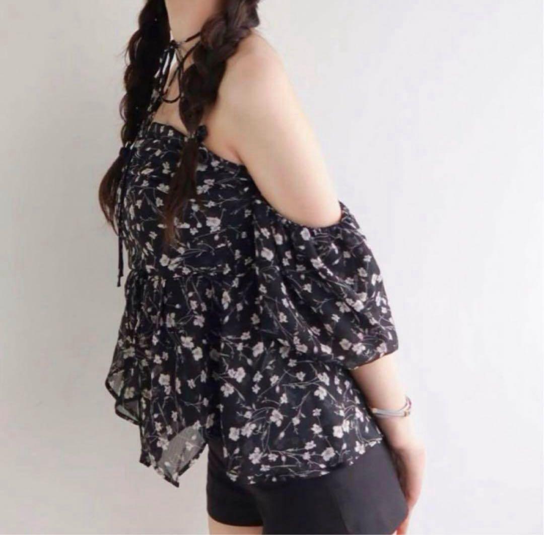 【美品】yilon Joli flower blouse black