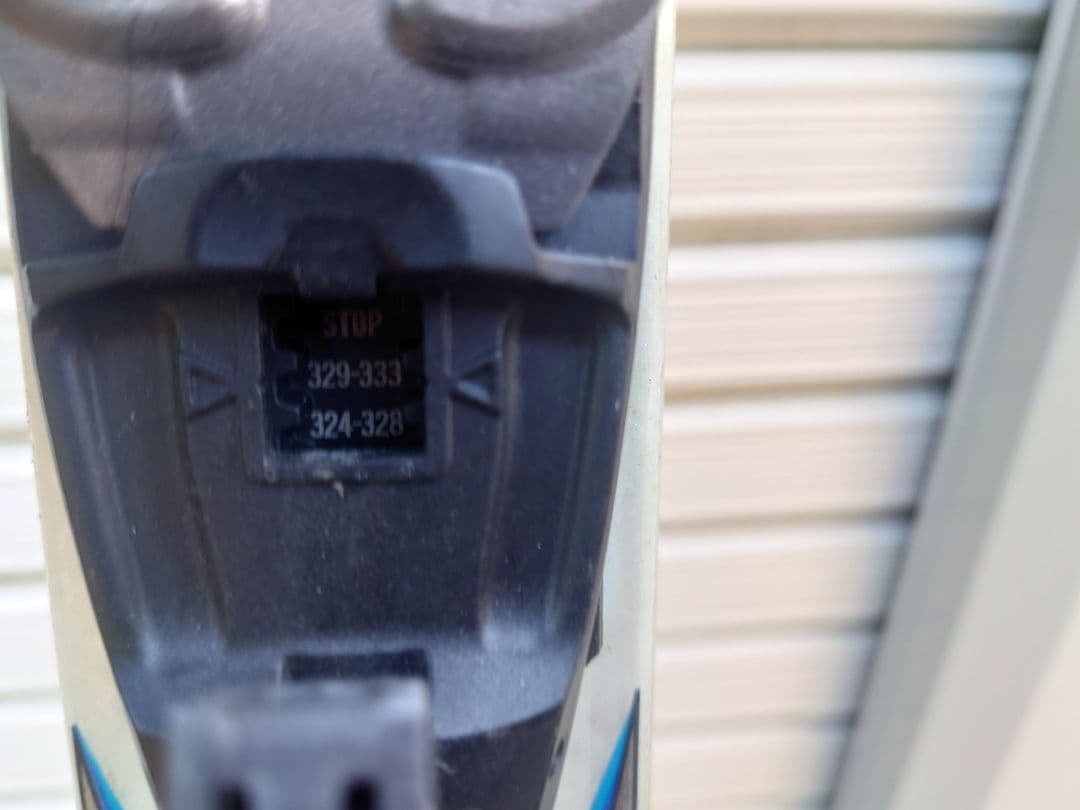 ジュニア　スキー板　K2 136cm ロッカー　調整可ビンディング