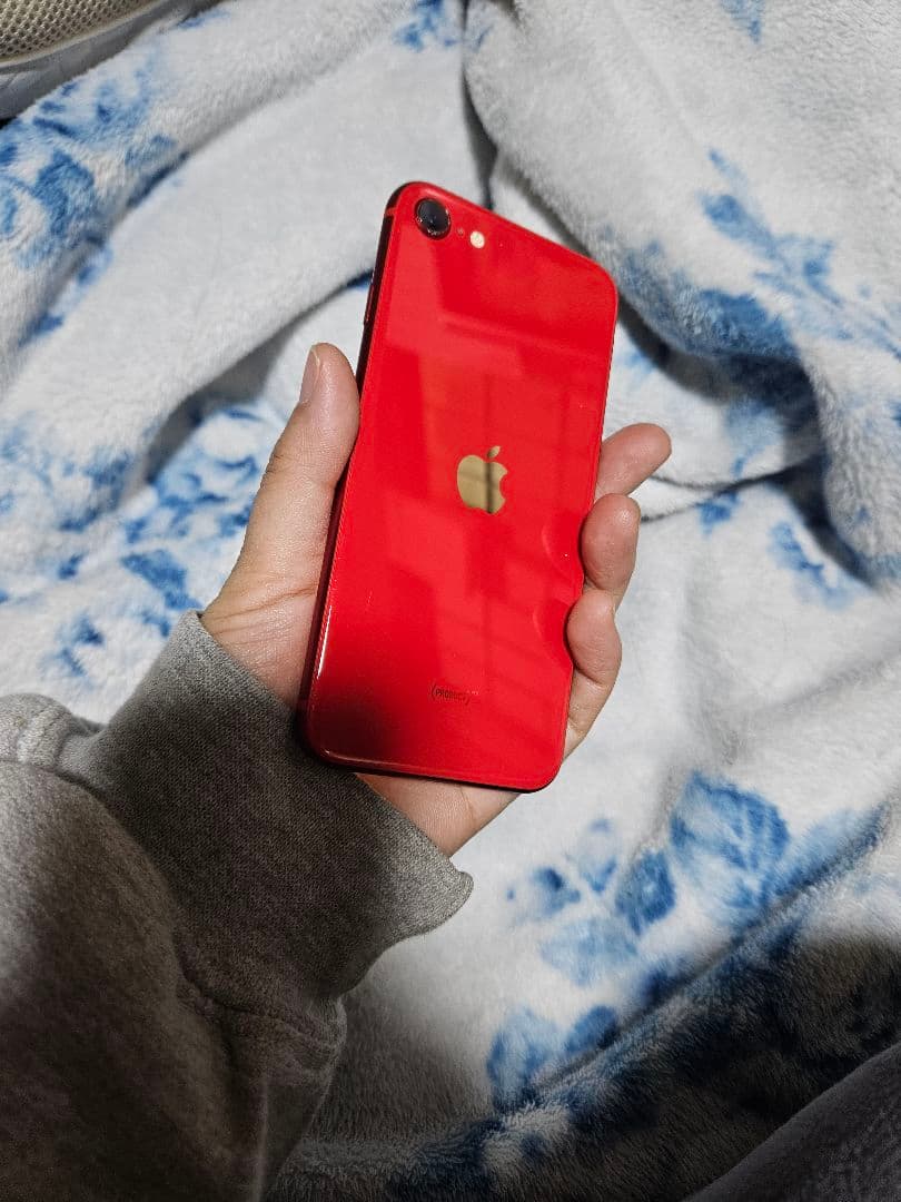 Apple iPhone SE (第2世代) レッド