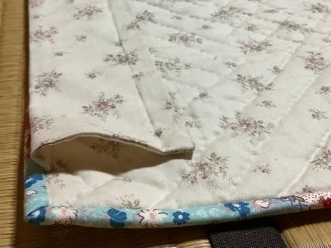 サンボンネット・スー風　大判パッチワークタペストリー　ハンドメイド
