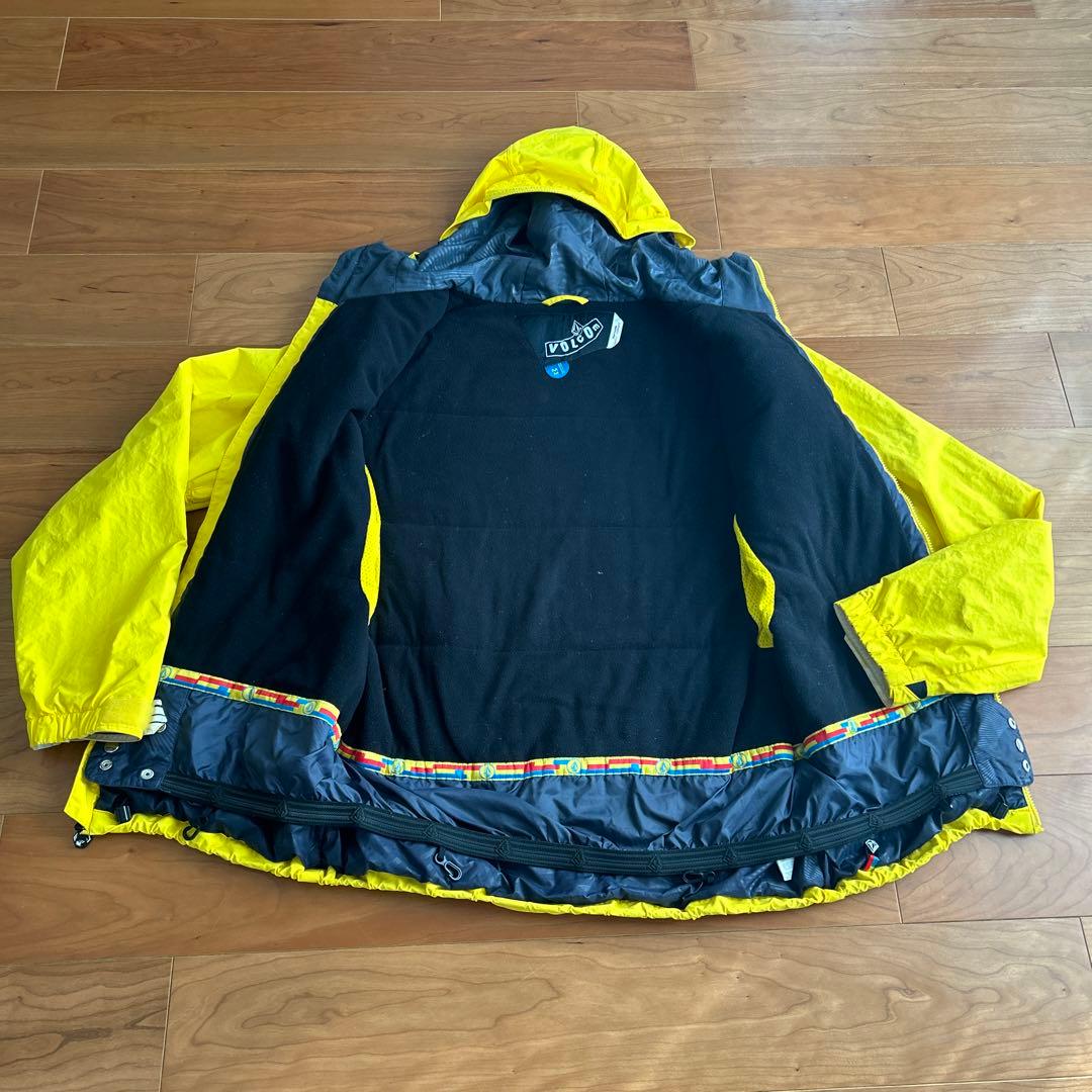 ボルコム　スノーボードウェアー　Mサイズ　最終お値下げ