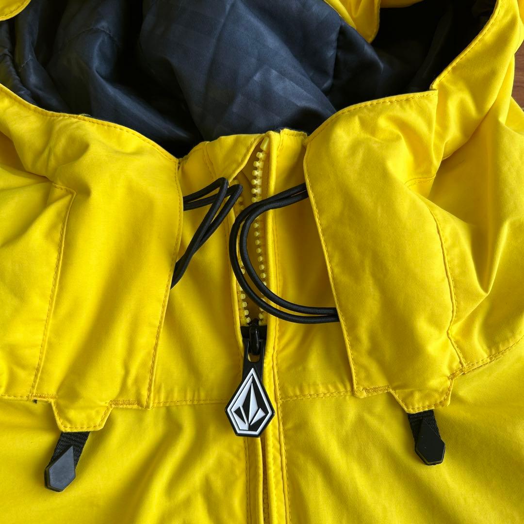 ボルコム　スノーボードウェアー　Mサイズ　最終お値下げ