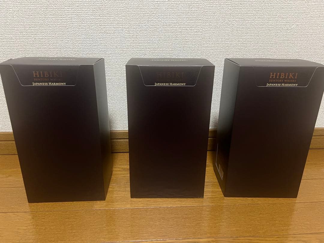 【免税店限定】 響 ジャパニーズハーモニーマスターズセレクト 意匠ボトル3本