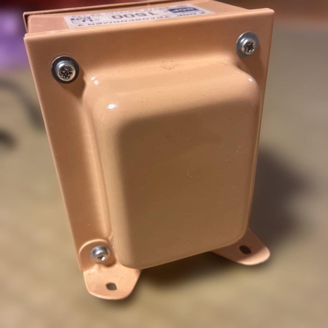 NDF-1500U 変圧器 1500W 2口 日章トランスフォーマ