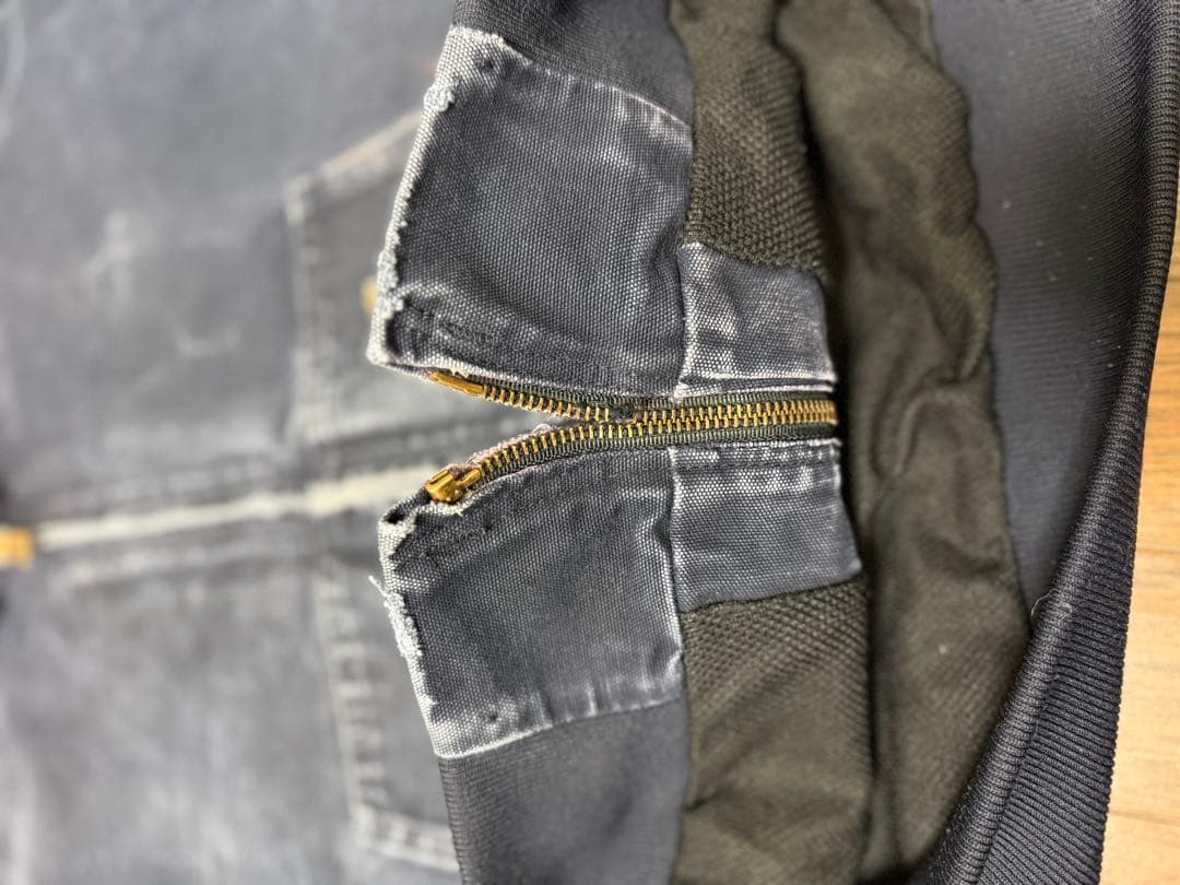 Carhartt カーハートアクティブジャケットネービーJ25 MDT フェード