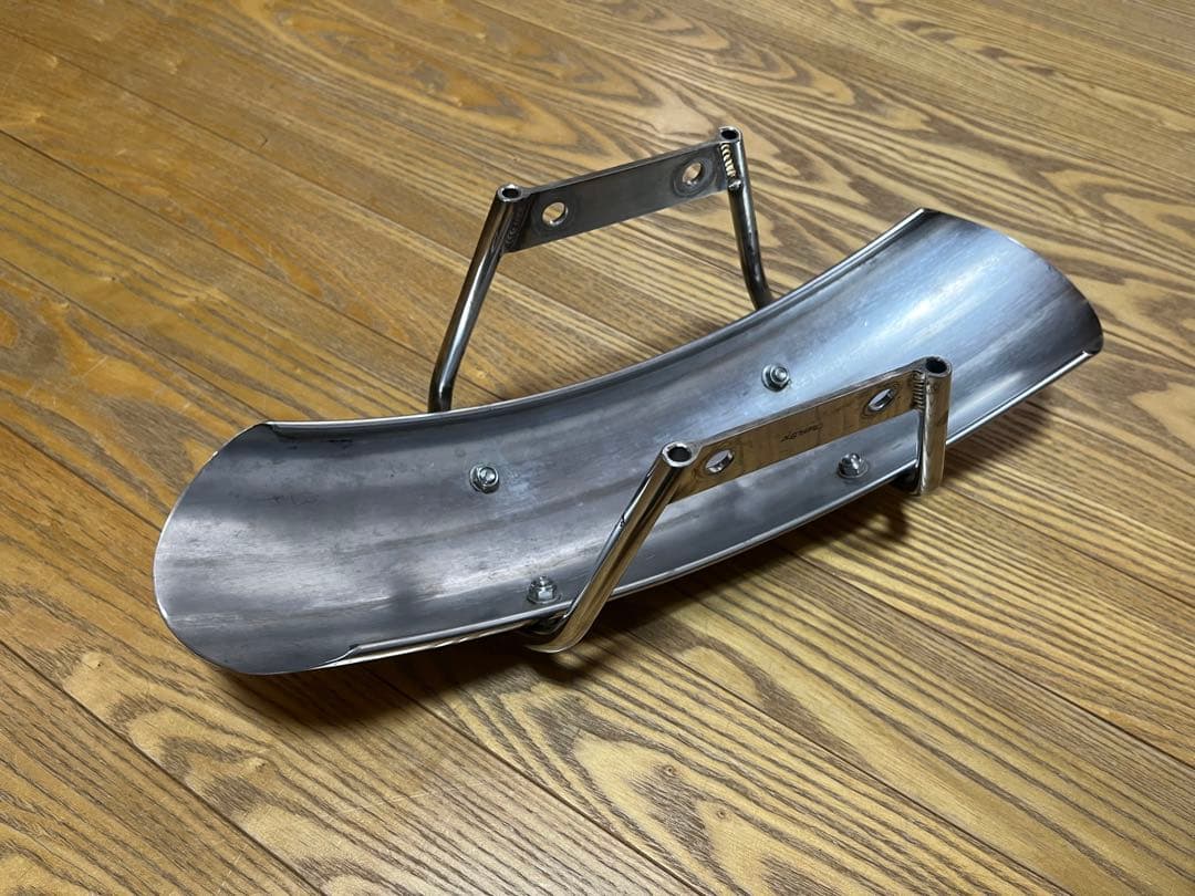 チャックボックス　フロントショートフェンダー