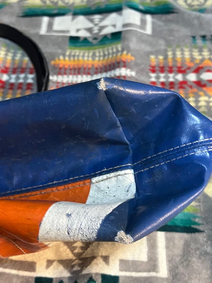 フライターグ クーパー　青/オレンジ