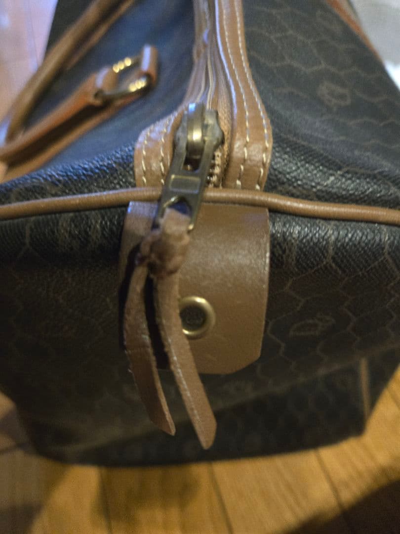 Christian Dior ボストンバッグ ハニカムパターン綺麗です❗