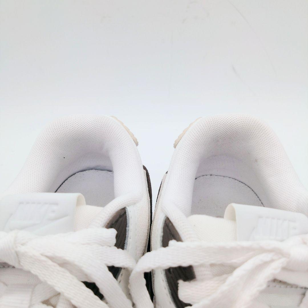 ナイキ ウィメンズ エアマックス 90 LV8 23.5cm　685