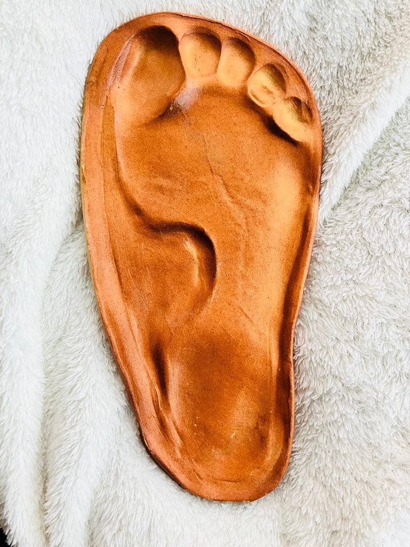 足型のお皿　約24cm