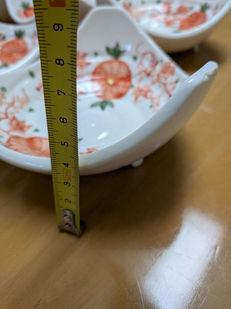 鮮やかな赤絵(朱色)/花柄/脚付きの三角小鉢10枚セット