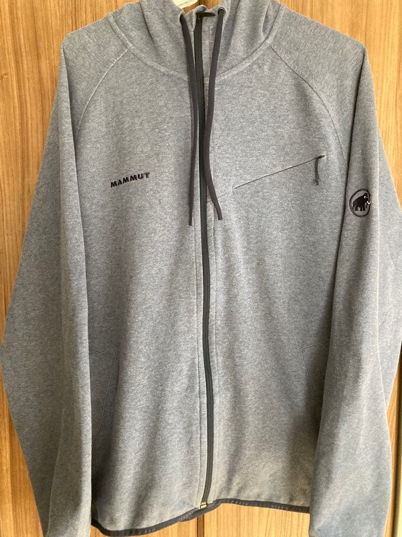 MAMMUT(マムート)フルジップパーカー 刺繍ロゴ 希少2XLサイズ ネイビー