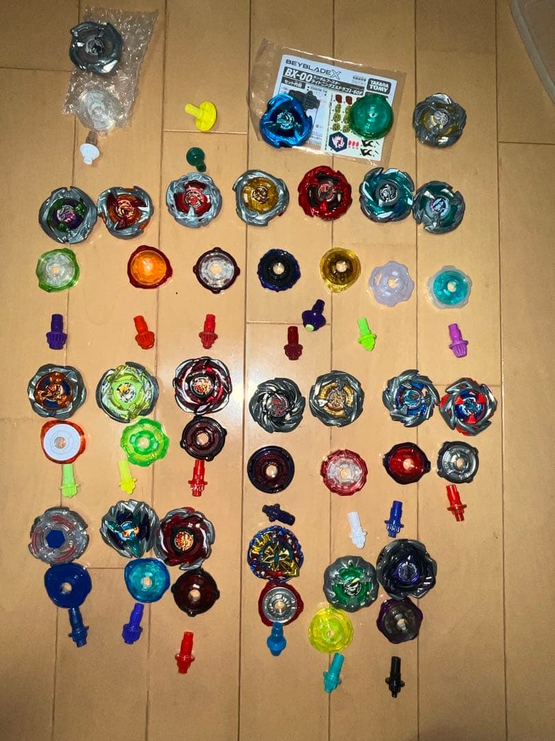 ベイブレード　x 引退　限定品未使用あり　ランチャー付き