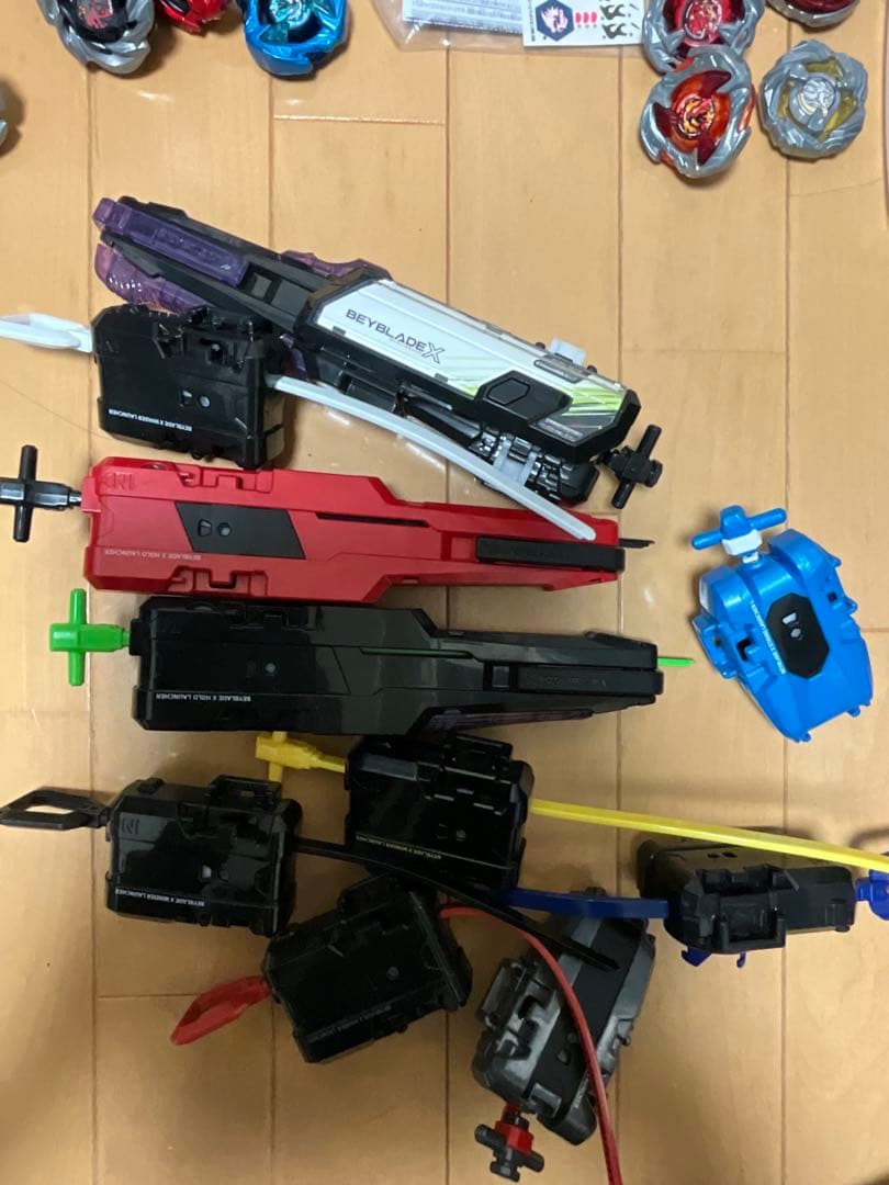 ベイブレード　x 引退　限定品未使用あり　ランチャー付き