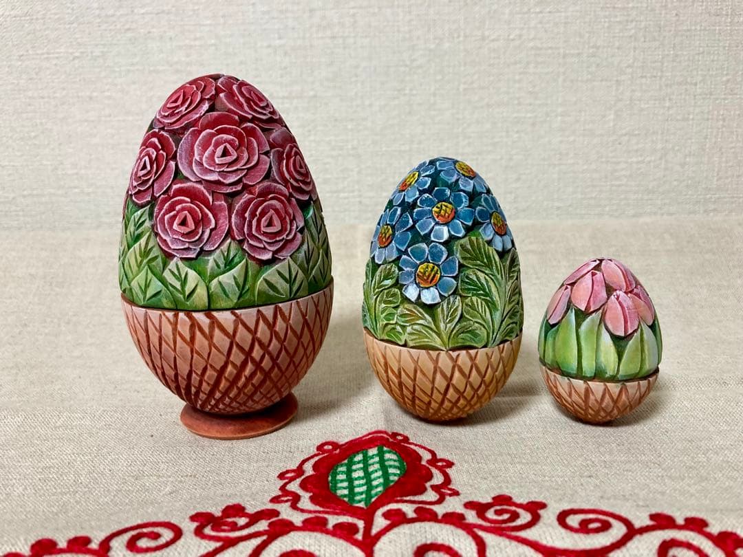 ロシア雑貨☆イースターエッグ型カービングマトリョーシカ(3P)フラワーバスケット