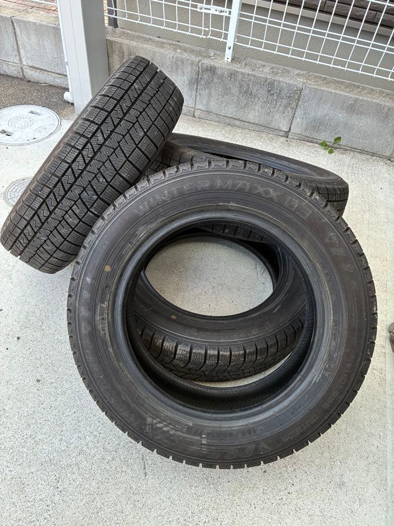 送料込み165/65r14ダンロップウィンターマックス03 4本セットバリ山