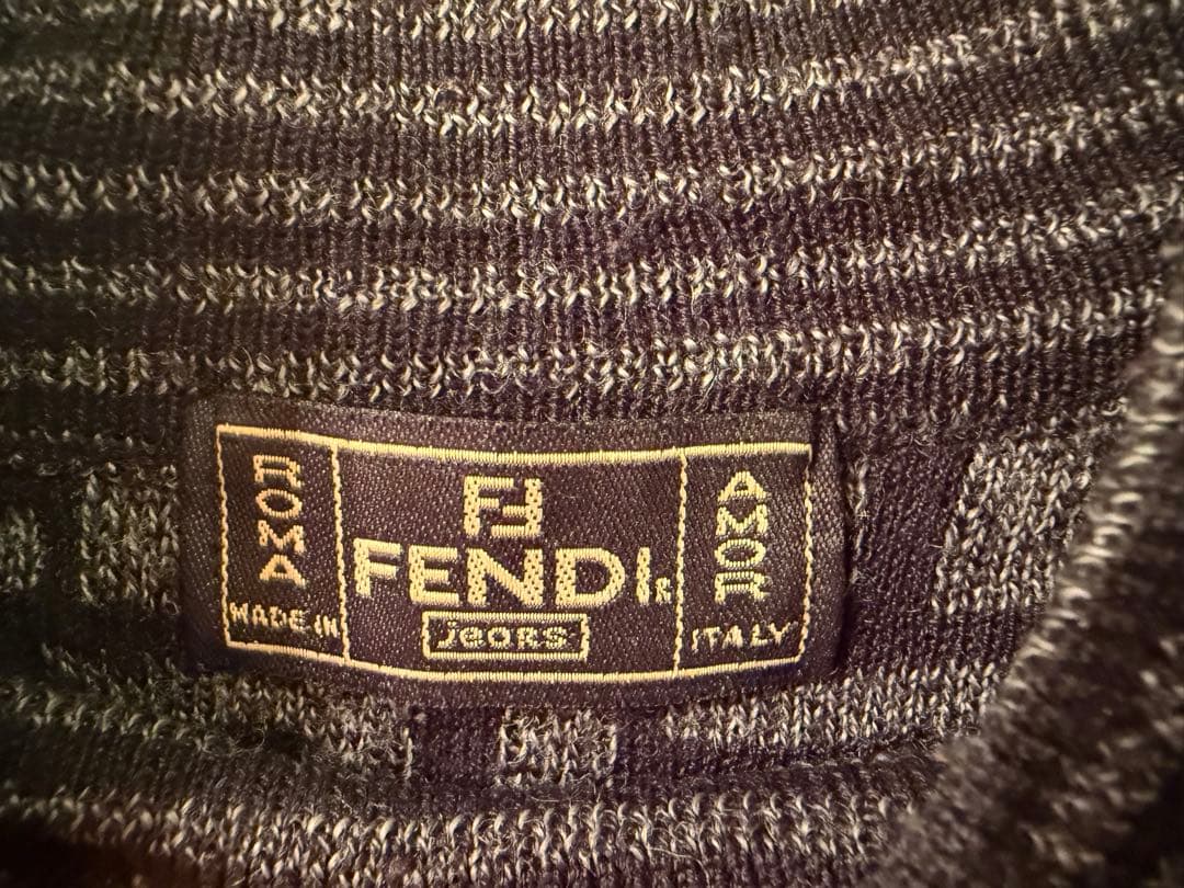 Fendi タートルネックセーターグレー✖️黒