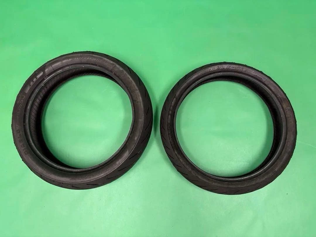 ピレリ Rosso III タイヤセット110/70R17 140/70R17