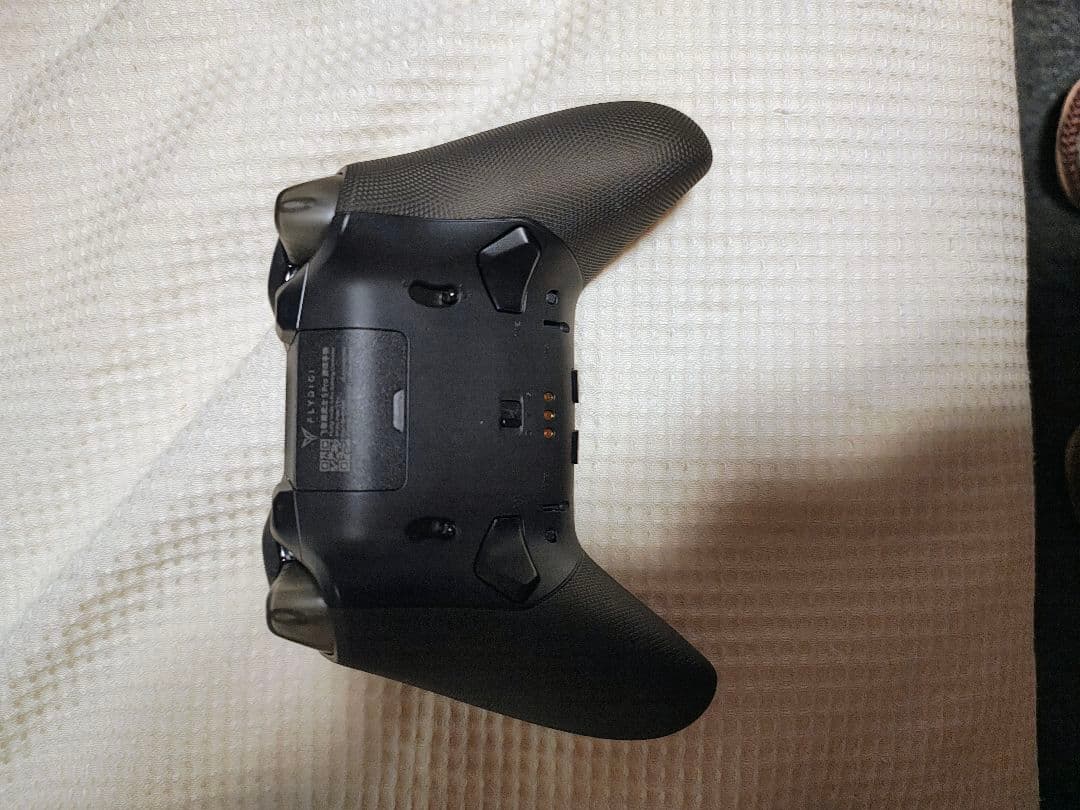 FLYDIGI Vader 5 Pro 充電ドック、キャリングケース付