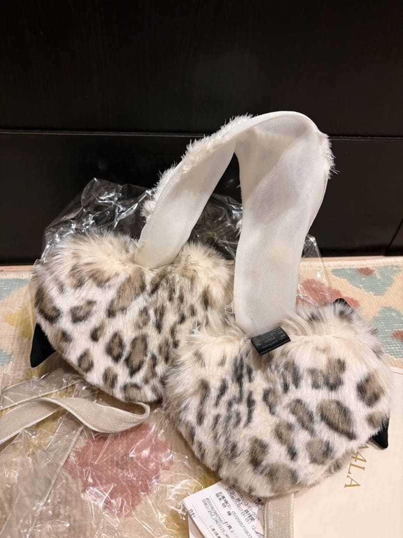 Ca4la ハート型のイヤマフ付きヘアバンド