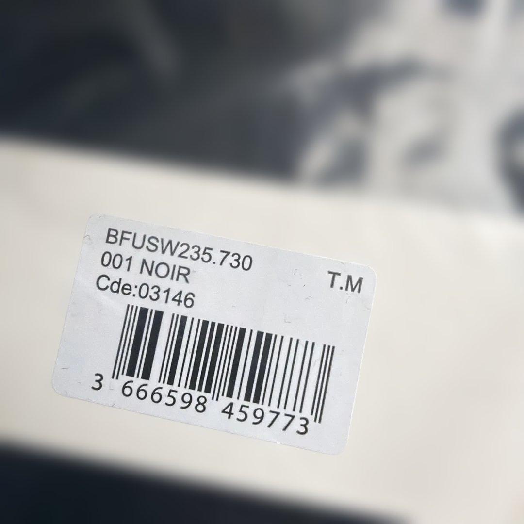 【新品正規品】AMI PARIS アミパリス パーカー ブラック Mハートロゴ